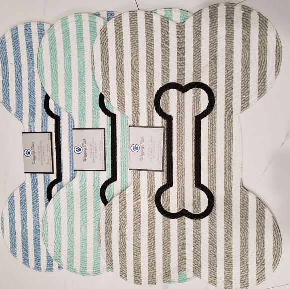 Bone Wagging Tails Pet Bowl Mat - Picture 2 of 6